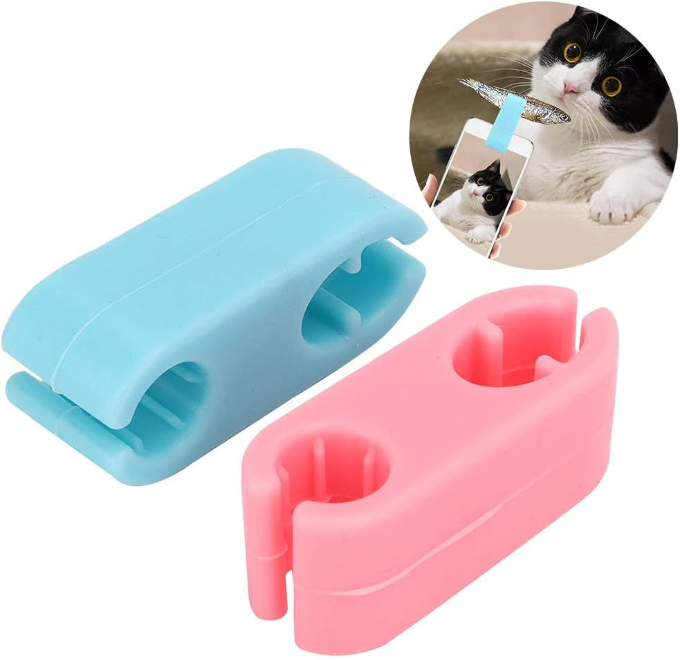 2Pcs Pet Selfie Clip Tool, Pet Selfie Artifact Toys Pet Selfie Stick Dog Camera Lens Phone Clip Photographing Props Attract Attention