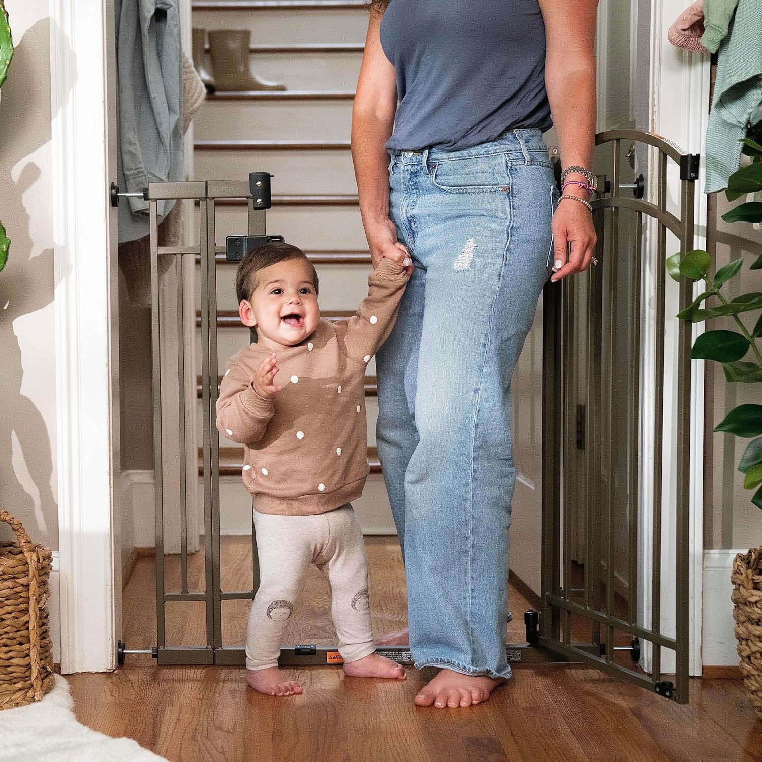 Summer Infant Multi-Use Decorative Extra Tall Safety Pet and Baby Gate, 28.5'-48' Wide, 36' Tall,Pressure or Hardware Mounted,Install on Wall or Banister in Doorway or Stairway,Auto Close Door-Bronze