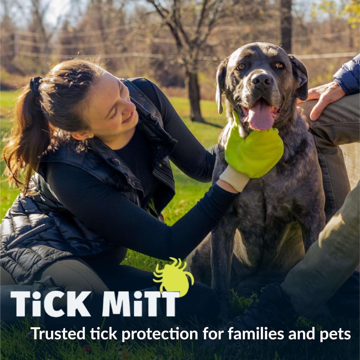 Grey Tick Defense Glove - Protective Tool for Humans and Pets - Safely Handle Ticks with Ease - Durable, Comfortable, and Easy to Use Tick Management Glove