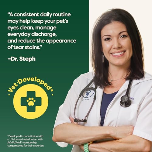 Earth Rated Vet-Developed Dog Eye Wipes, Hypoallergenic Pet Wipes for Dogs & Cats to Remove Dirt & Discharge, Fragrance Free, 70 Count