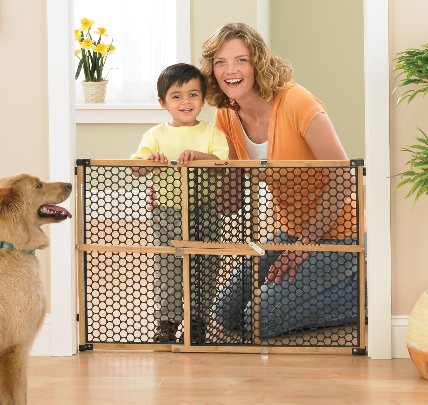 Safety 1St Eco-Friendly Nature Next Bamboo Gate, Bamboo and Black, Fits Spaces between 28" and 42" Wide