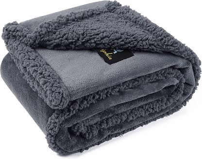 Waterproof Pet Blanket, Liquid Pee Proof Dog Blanket for Sofa Bed Couch, Reversible Sherpa Fleece Furniture Protector Cover for Small Medium Large Dogs Cats, Dark Gray Large（65" X 57"）