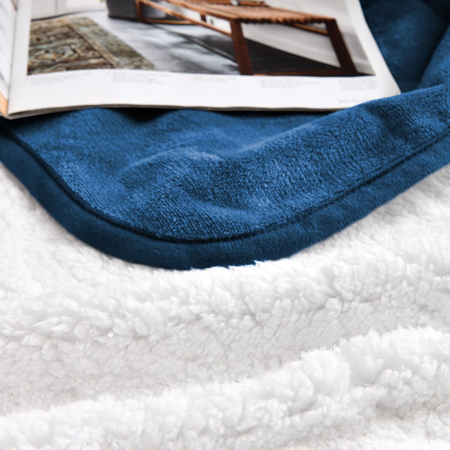 Yaning Waterproof Blanket for Bed Couch Sofa, Soft Liquid Pee Proof Pet Blanket for Dog Puppy Cat, Reversible Sherpa Fleece Furniture Protector (Navy Blue, 60x80 inches)