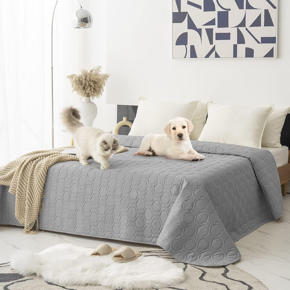 Waterproof and Non-Slip Dog Bed Cover and Pet Blanket Sofa Pet Bed Mat ，Car Incontinence Mattress Protectors Furniture Couch Cover for Most Cats Dogs, Pets<82X102-Light Grey>