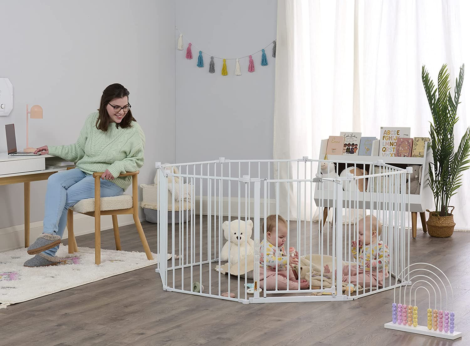 Regalo 192-Inch Super Wide Adjustable Baby Gate and Play Yard, 4-In-1, Bonus Kit, 4 Count (Pack of 1