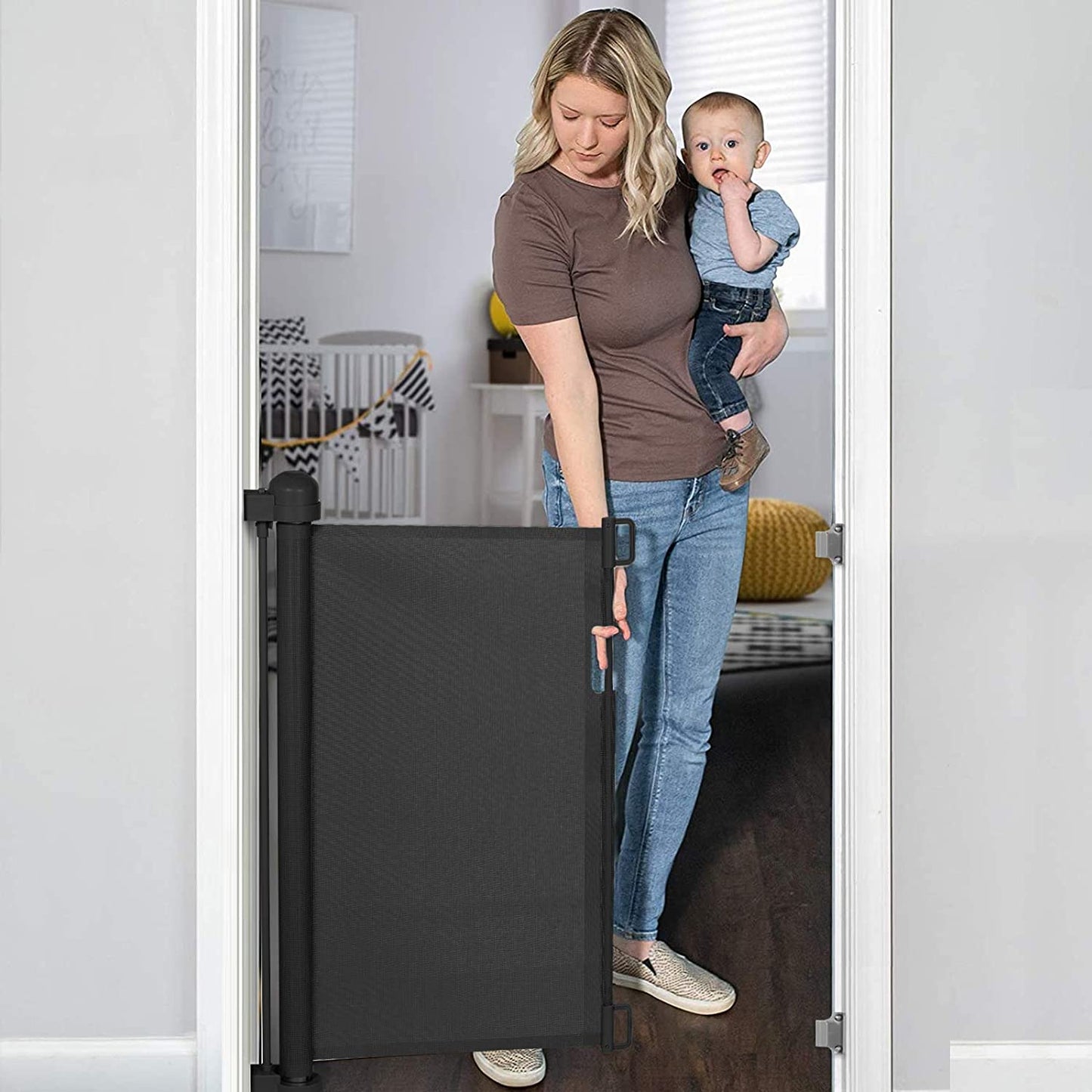 YOOFOR Retractable Baby Gate, Extra Wide Safety Kids or Pets Gate, 33” Tall, Extends to 55” Wide, Mesh Safety Dog Gate for Stairs, Indoor, Outdoor, Doorways, Hallways (Black, 33"X55")